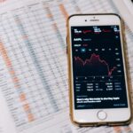 Proč vám telefon tajně žere data? Je to vaše chyba. Zde je návod, jak to stopnout