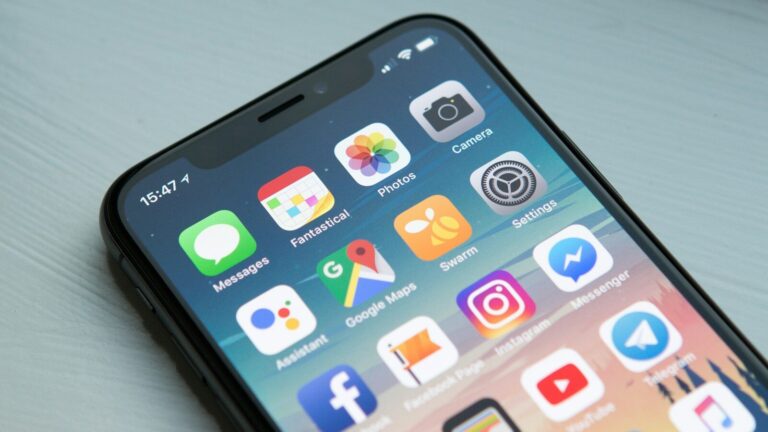 space gray iPhone X
