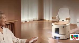 Diskrétní robotické WC přijede až k posteli a samo po sobě uklidí. Vrací důstojnost nejen seniorům