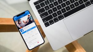 Jak stáhnout video z Facebooku do telefonu a počítače. Snadný postup krok za krokem