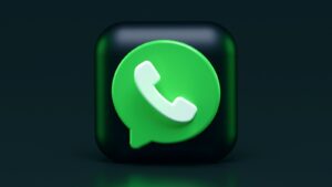 WhatsApp se mění: iPad dostane samostatný účet, v autě odpovíte hlasem a PDF upravíte přímo v chatu