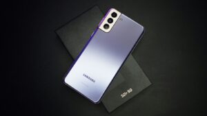 Telefony Samsung mají zákeřnou bezpečnostní pojistku. Stačí drobná chyba a smažete celý telefon