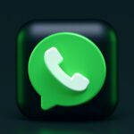 Tisícům uživatelů hrozí zablokování WhatsAppu. Rozhoduje telefonní číslo