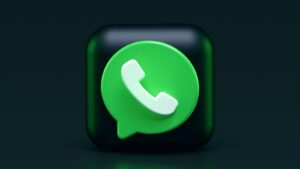 Tisícům uživatelů hrozí zablokování WhatsAppu. Rozhoduje telefonní číslo