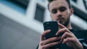 IPhone chystá revoluci. V září předvede šokující model, který nikdo nečekal. Už je jasná i cena