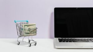 Správný postup, jak nakoupit elektroniku. 90 % Čechů se nechá oškubat
