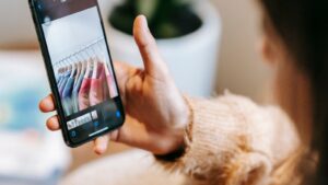Google Photos má novou funkci. Dle fotek v galerii vám sestaví na míru ideální autfit