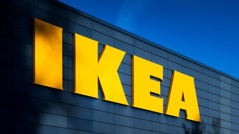 Ikea prodává úžasnou elektronickou vychytávku do dětského pokoje. Za 349 Kč ji kupují úplně všichni