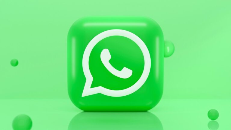 A green 3D icon of a telephone handset inside a speech bubble