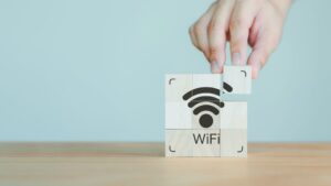 KVÍZ: Proč se Bluetooth jmenuje po modrozubém králi a jak nám Wi-Fi ničí signál? 10 šokujících otázek, které vám otevřou oči