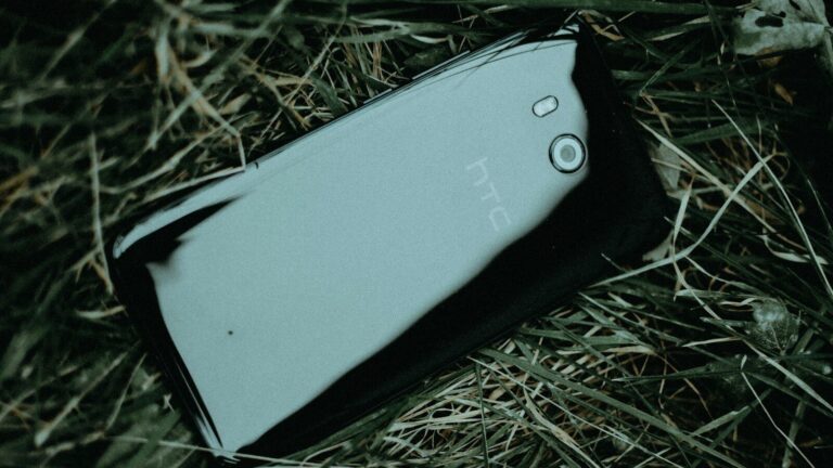 „SMS smrti“: Jediná zpráva dokáže úplně zničit telefon. V ohrožení jsou hlavně majitelé Samsungů a dalších Androidů