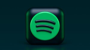 Spotify nově přidává do nabídky i audioknihy v češtině